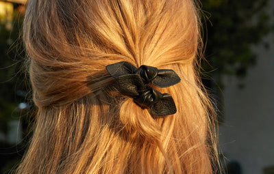 How to get the look - Leather Bow Small Hair Tie - Black