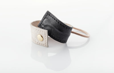 How to get the look - Leather Band Short Bendable Two Colored - Black/Cream